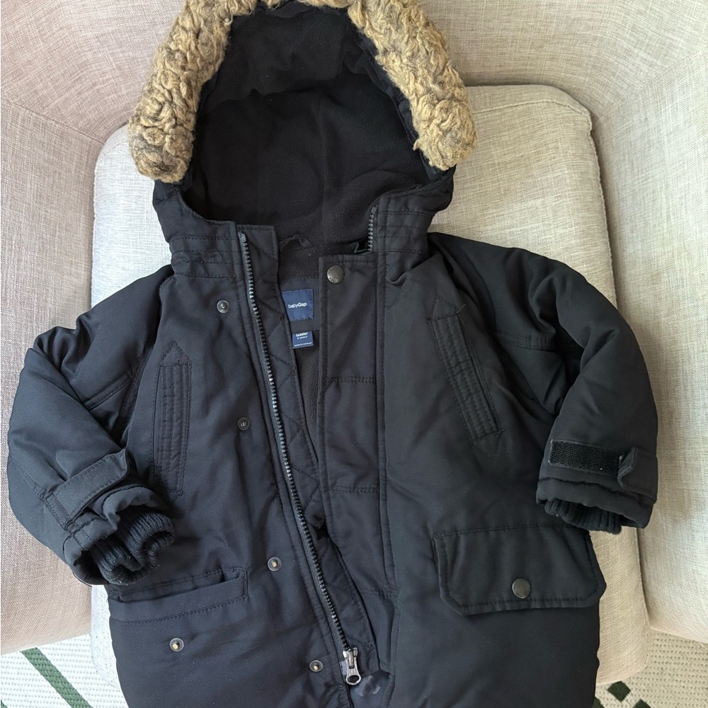 Gap Black Puffer Ski Jacket with Hood Sz 2 Toddler